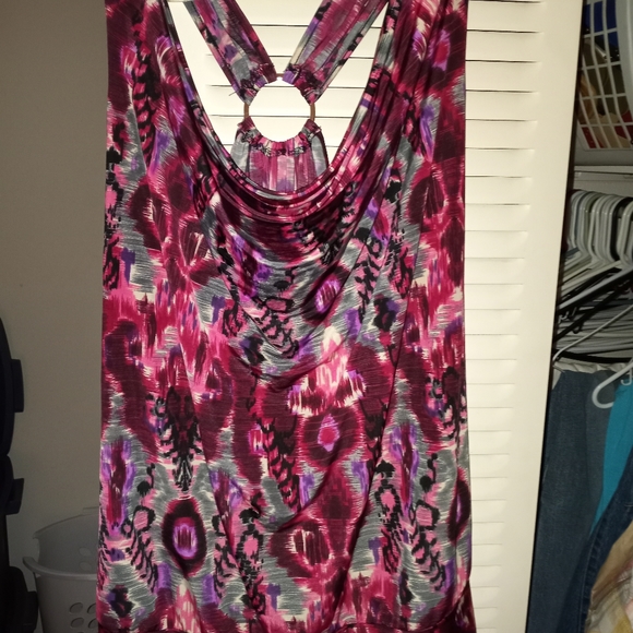 Top - Picture 2 of 2